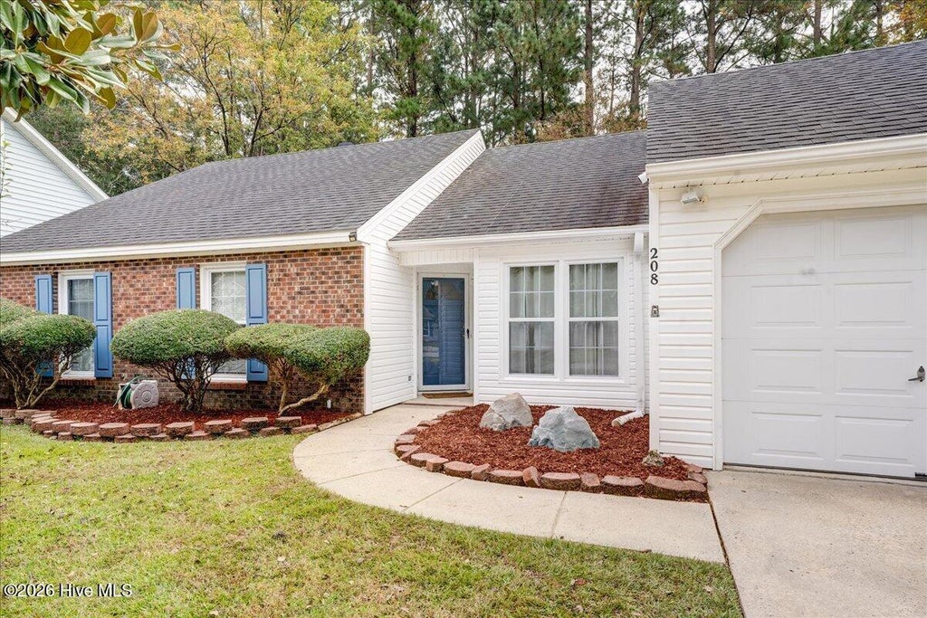 Photo of 208 Rankin Court, New Bern, NC 28560 (MLS # 100613395)