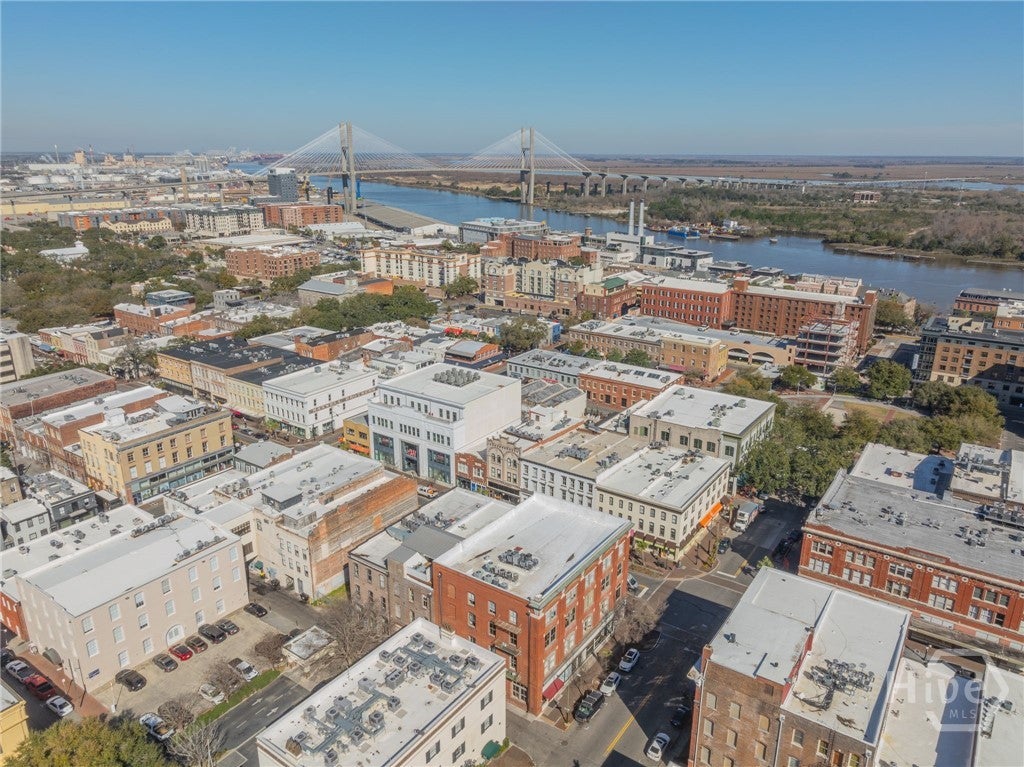 101 Barnard Street 401