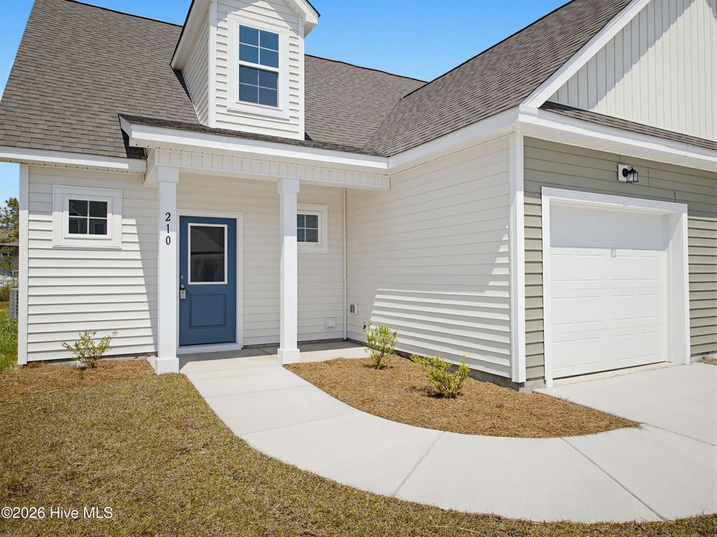 Photo of 210 Sandpiper Place, Sneads Ferry, NC 28460 (MLS # 100567262)