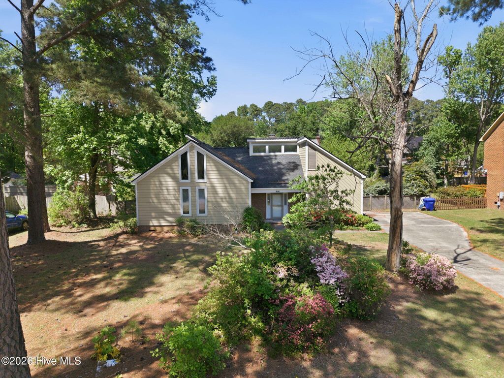 Photo of 510 Winstead Road, Greenville, NC 27834 (MLS # 100569042)