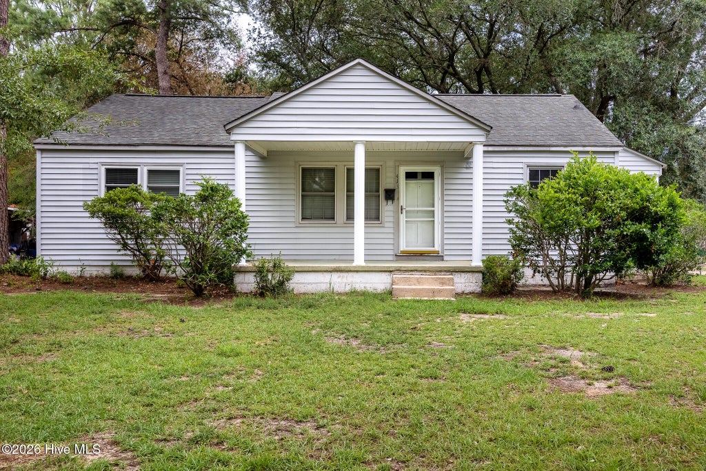 Photo of 413 Seymour Street, Aberdeen, NC 28315 (MLS # 100591185)