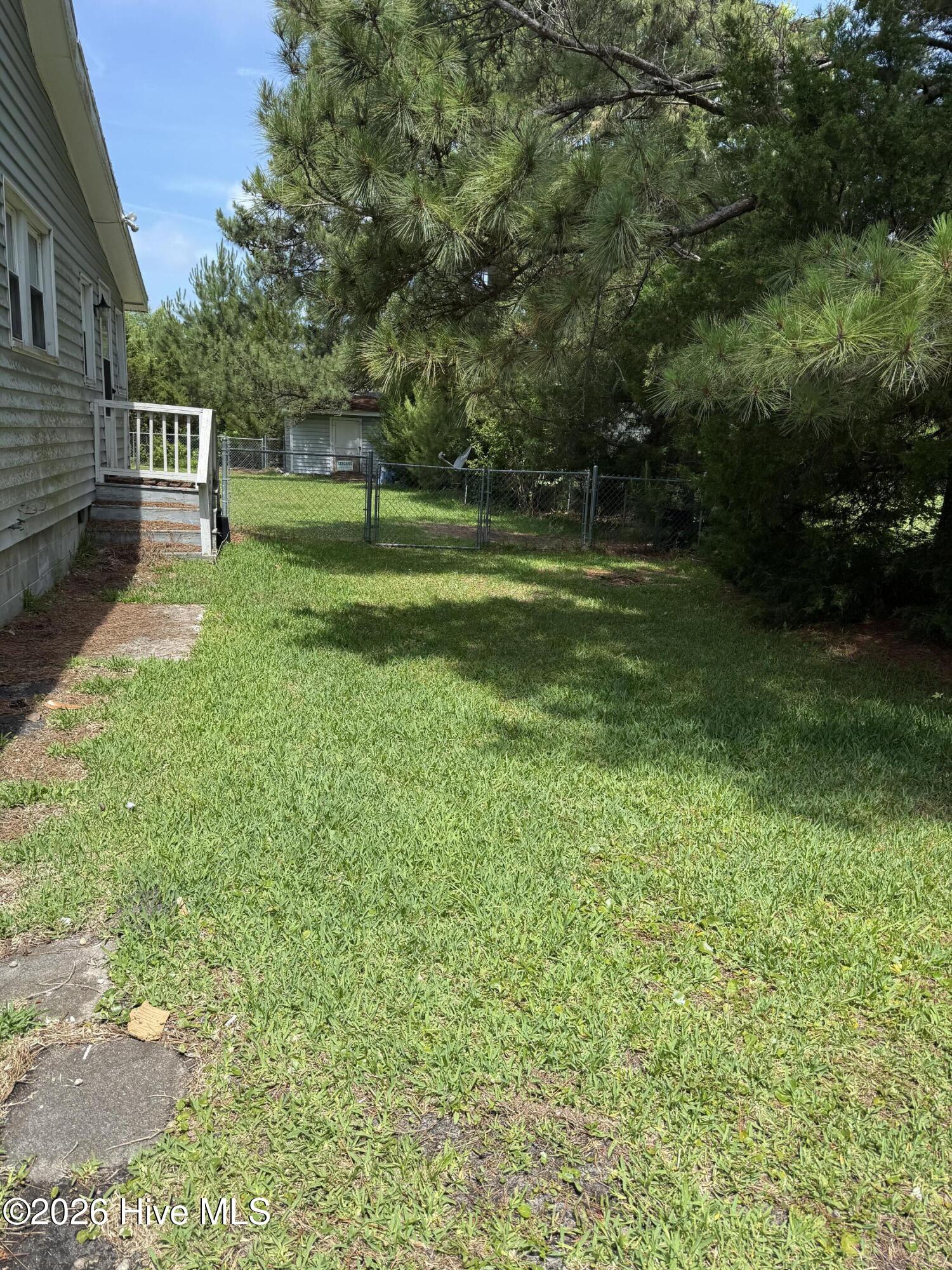 890 Hibbs Road