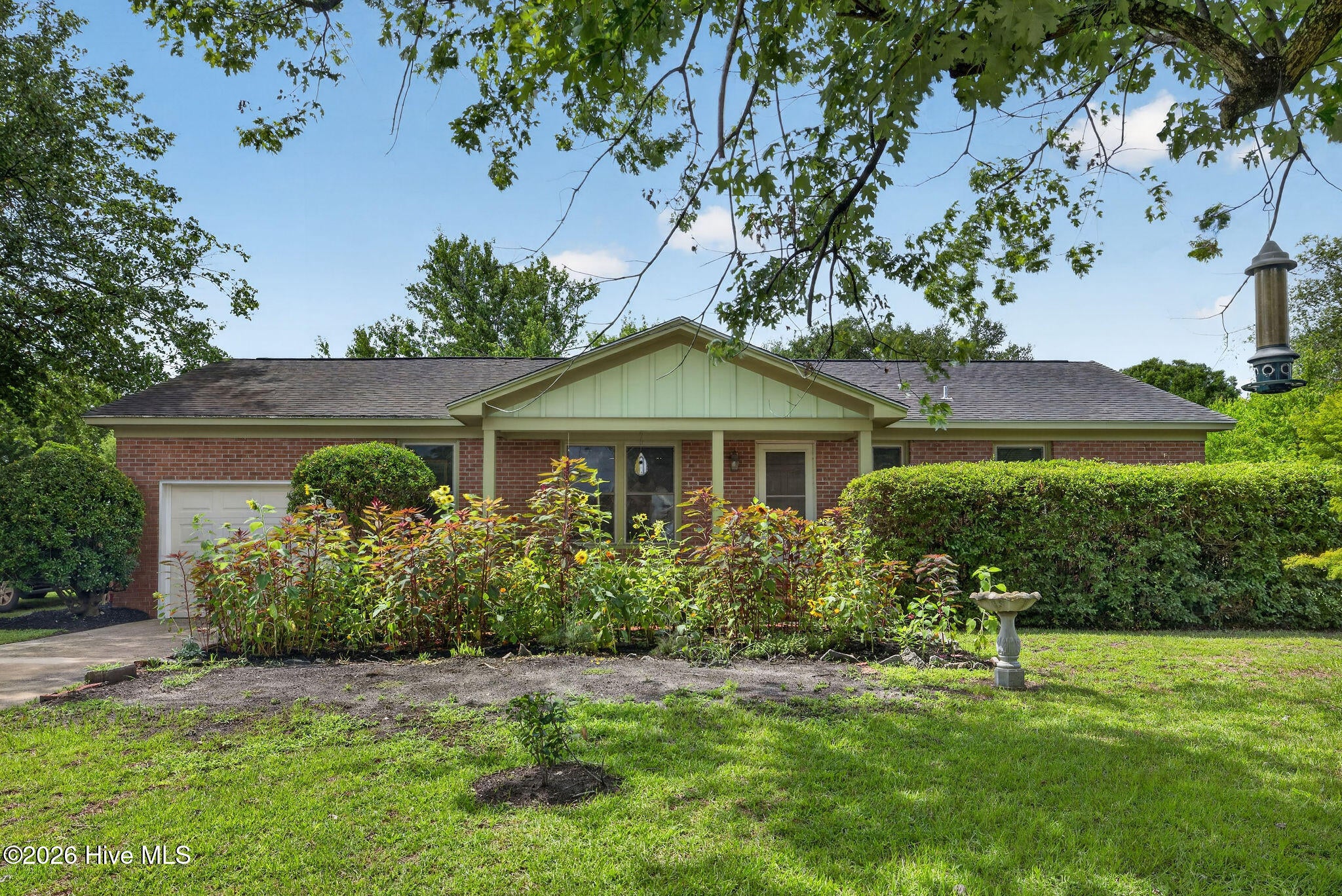 5010 Lord Tennyson Road