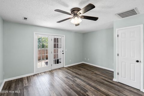 Tiny photo for 5050 Lamppost Circle, Wilmington, NC 28403 (MLS # 100561086)