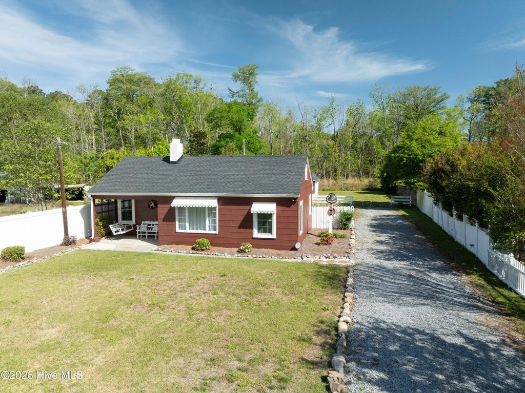 Photo of 322 River Road, Washington, NC 27889 (MLS # 100565435)