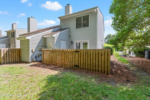 Tiny photo for 128 Lullwater Drive #Unit B, Wilmington, NC 28403 (MLS # 100601931)