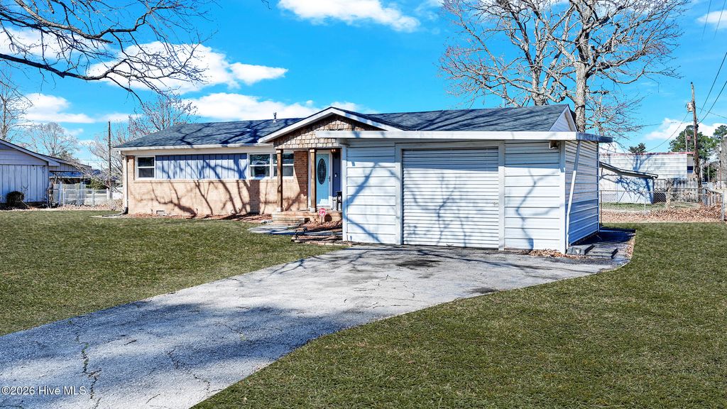 Photo of 304 Wharton Street, Washington, NC 27889 (MLS # 100556392)