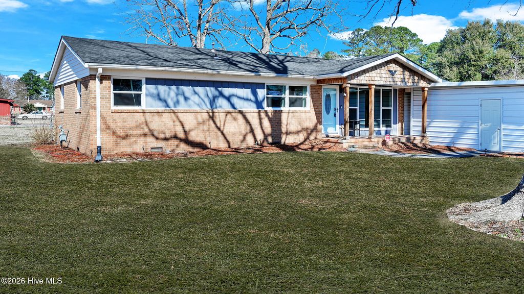 Photo of 304 Wharton Street, Washington, NC 27889 (MLS # 100556392)