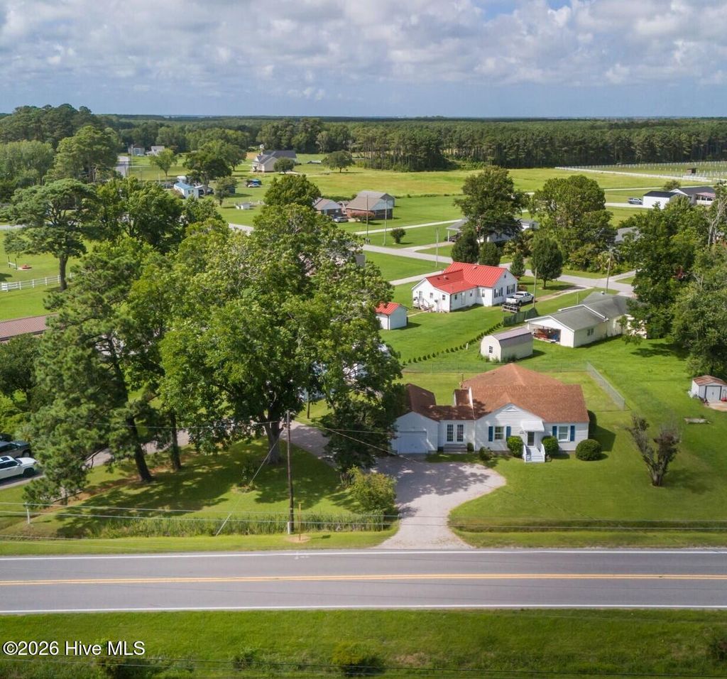 Photo of 385 Highway 70 Bettie, Beaufort, NC 28516 (MLS # 100561424)