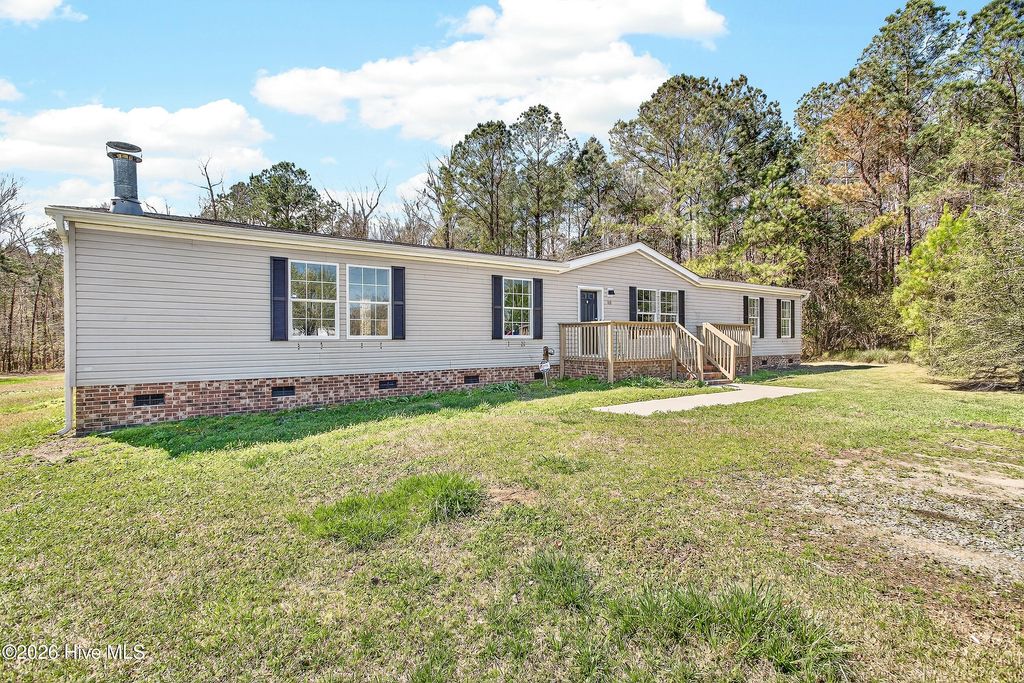 Photo of 113 Roan Court, Jacksonville, NC 28546 (MLS # 100560826)