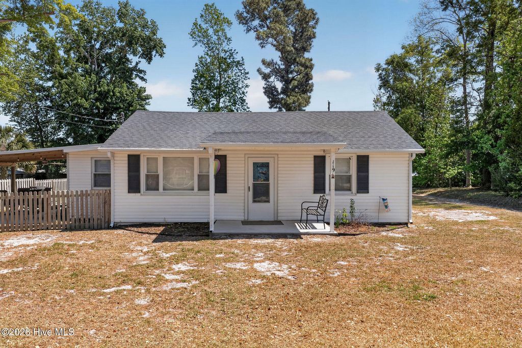 Photo of 119 Midland Lane, Sneads Ferry, NC 28460 (MLS # 100570164)