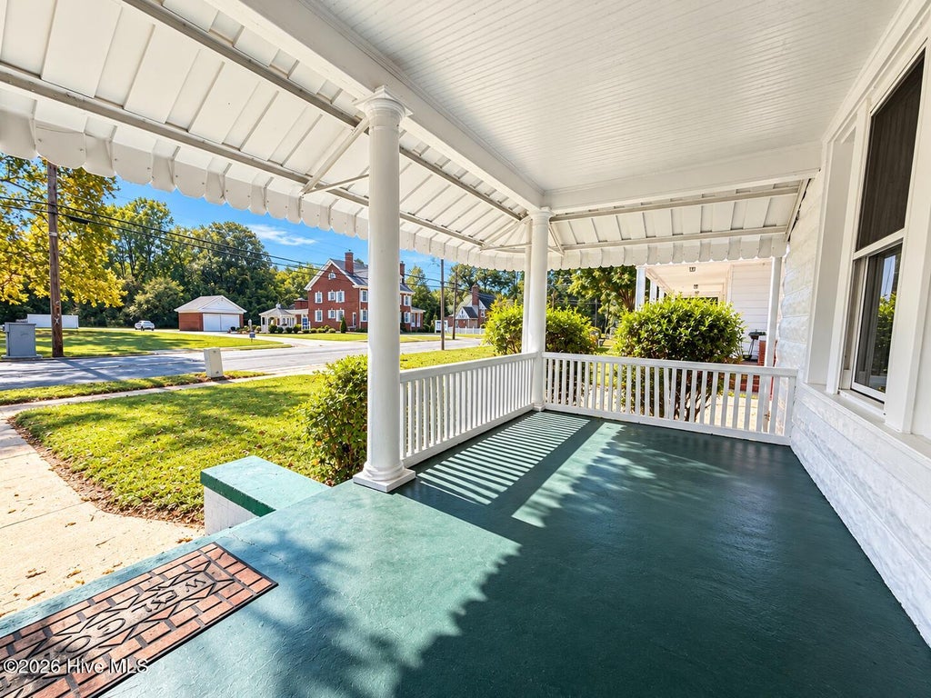 Photo of 105 E High Street, Murfreesboro, NC 27855 (MLS # 100612932)
