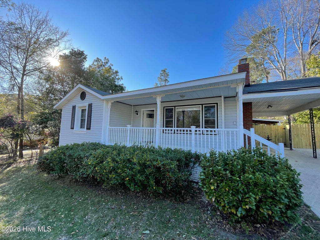 Photo of 903 Valley View Street, Aiken, SC 29801 (MLS # 100581992)