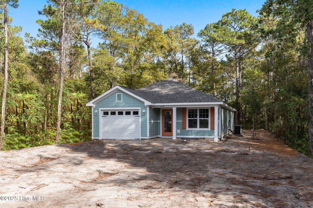 Photo of 1200 N Caswell Avenue, Southport, NC 28461 (MLS # 100527921)