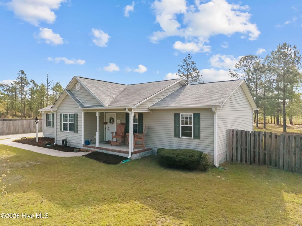 Photo of 140 Van Riggs Road, Hubert, NC 28539 (MLS # 100566784)
