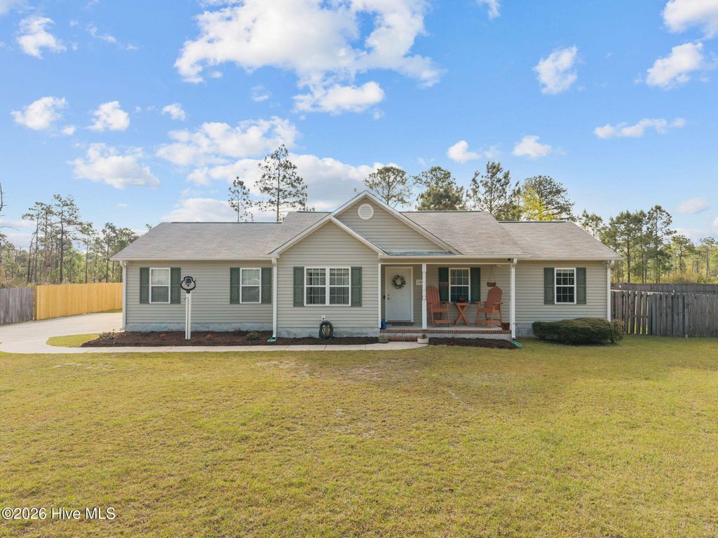 Photo of 140 Van Riggs Road, Hubert, NC 28539 (MLS # 100566784)