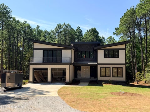 Homes For Sale - 243 Hill Road<br/> Southern Pines, NC 28387