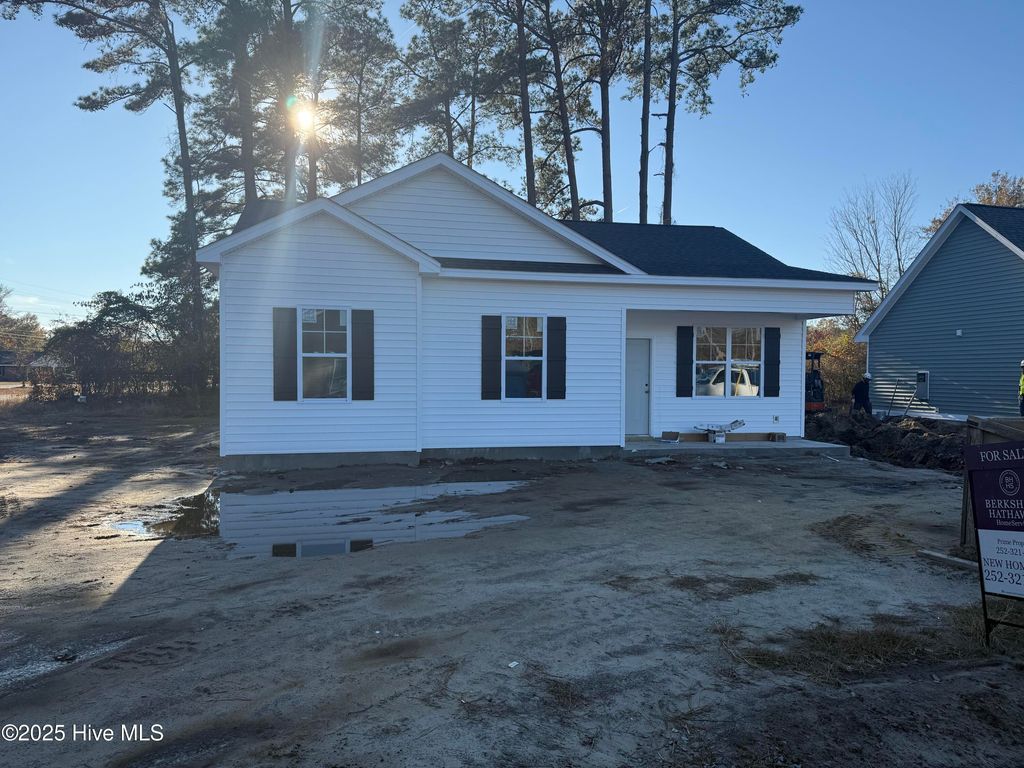 Photo of 714 Pope Street, Grifton, NC 28530 (MLS # 100516185)