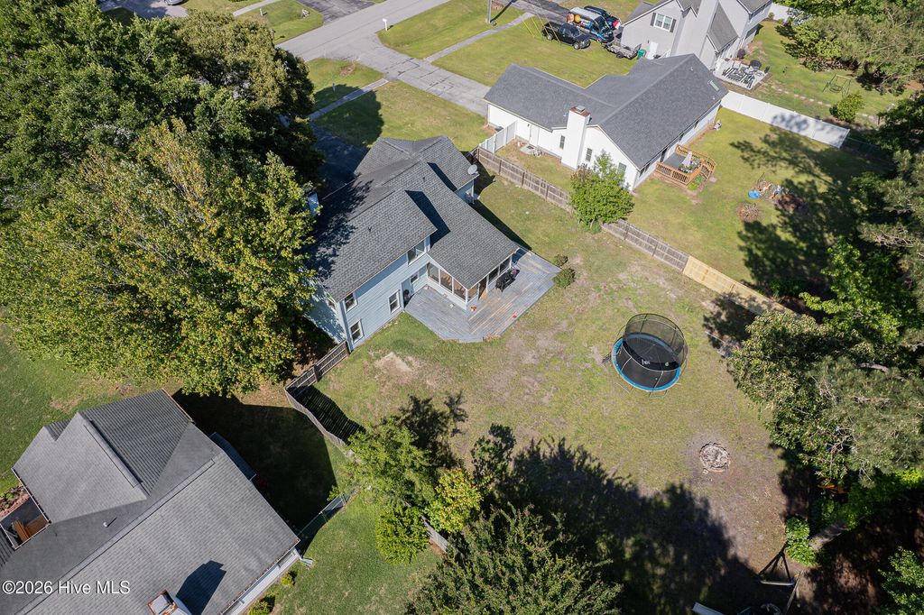 Photo of 185 Baytree Drive, Jacksonville, NC 28546 (MLS # 100571650)