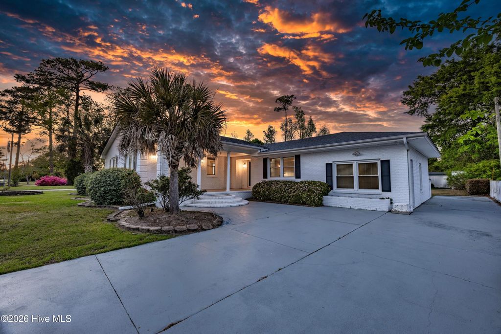 Photo of 241 Pilgrim Circle, Wilmington, NC 28401 (MLS # 100565144)