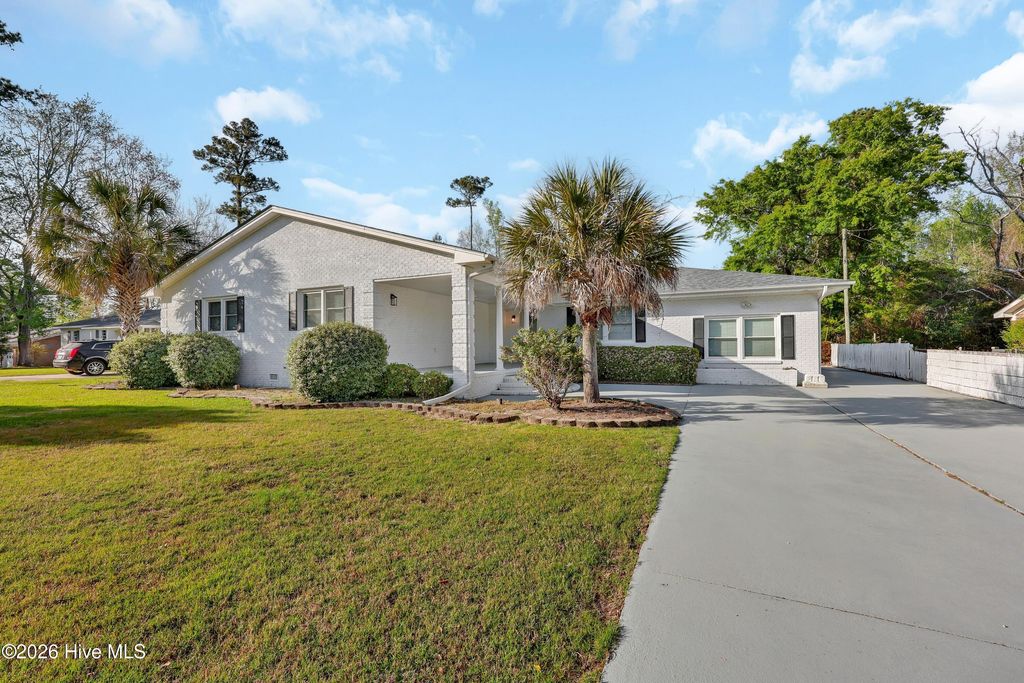 Photo of 241 Pilgrim Circle, Wilmington, NC 28401 (MLS # 100565144)