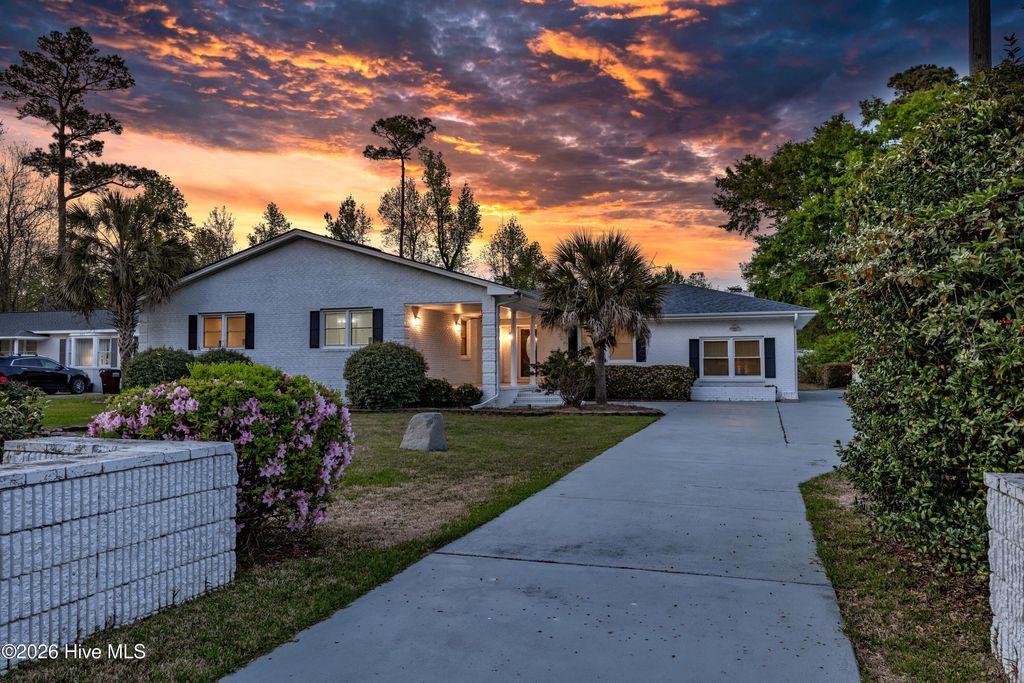 Photo of 241 Pilgrim Circle, Wilmington, NC 28401 (MLS # 100565144)