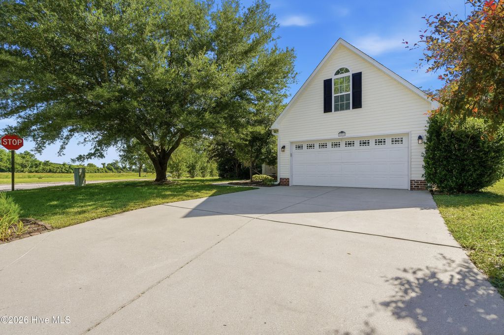 Photo of 101 Robbie Lane, New Bern, NC 28562 (MLS # 100578523)