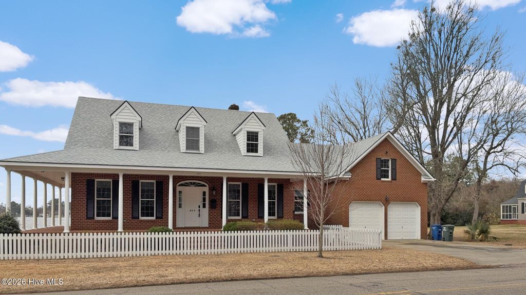 Photo of 404 S Granville Street, Edenton, NC 27932 (MLS # 100556968)