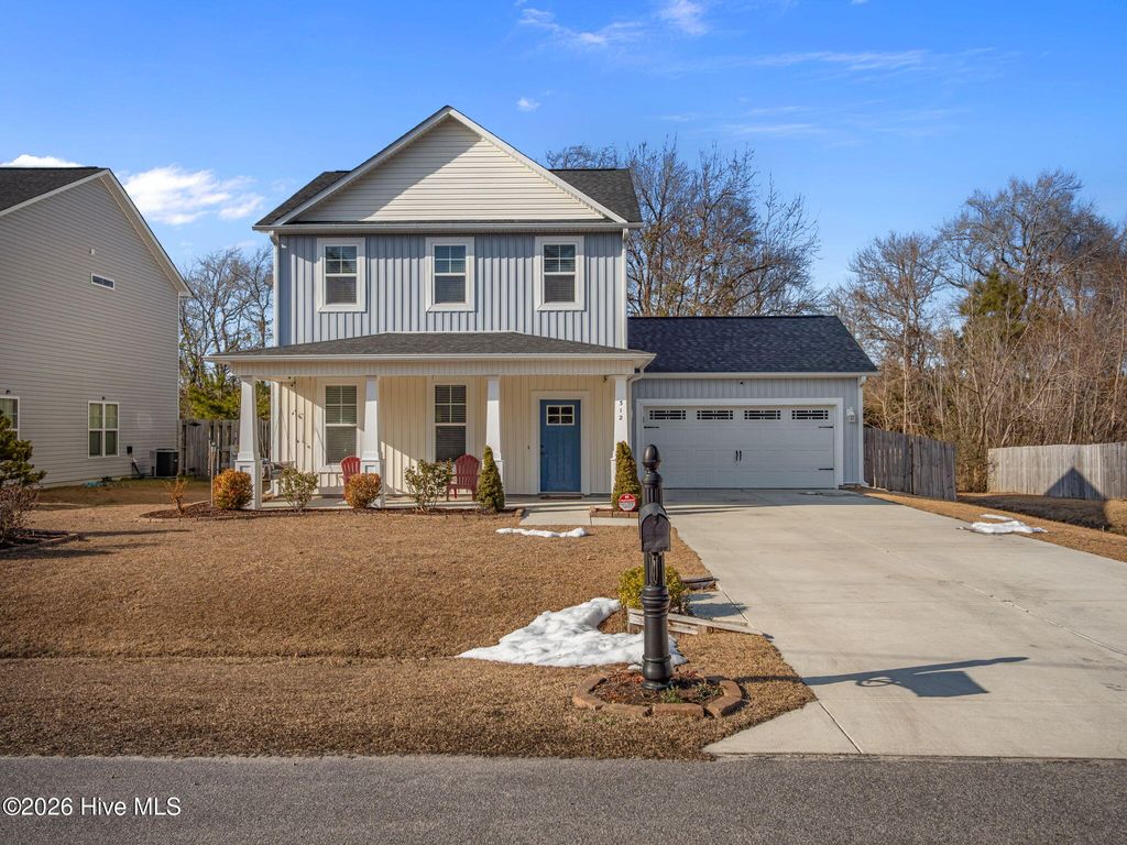 Photo of 312 Holbrook Lane, Hubert, NC 28539 (MLS # 100553729)