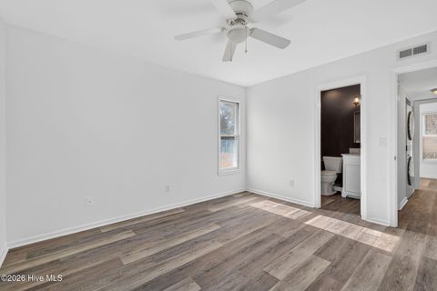 Tiny photo for 4190 Spirea Drive #Unit D, Wilmington, NC 28403 (MLS # 100550883)