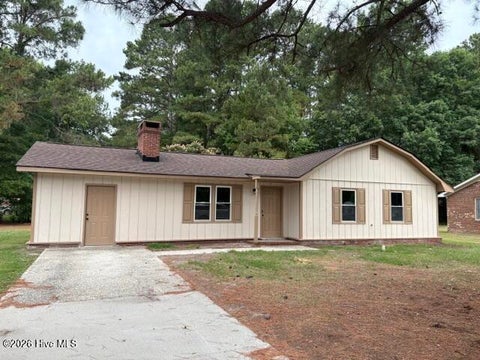 Homes For Sale - 1316 Manchester Road<br/> Lenoir County, Kinston, NC 28504