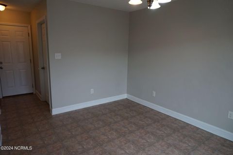 Tiny photo for 407 Sundown Court, Hubert, NC 28539 (MLS # 100550714)