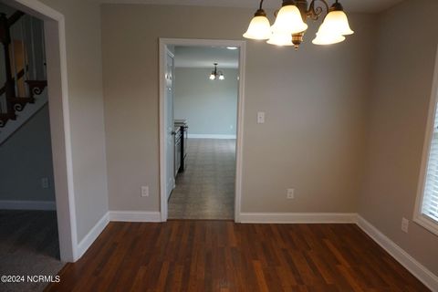 Tiny photo for 407 Sundown Court, Hubert, NC 28539 (MLS # 100550714)