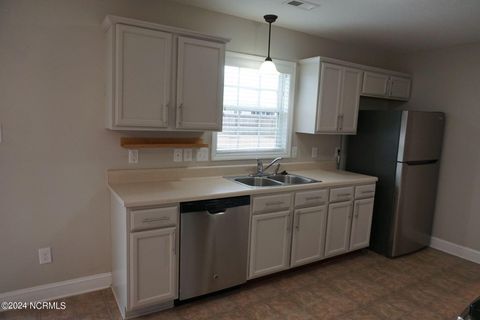 Tiny photo for 407 Sundown Court, Hubert, NC 28539 (MLS # 100550714)