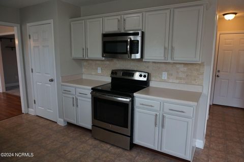 Tiny photo for 407 Sundown Court, Hubert, NC 28539 (MLS # 100550714)