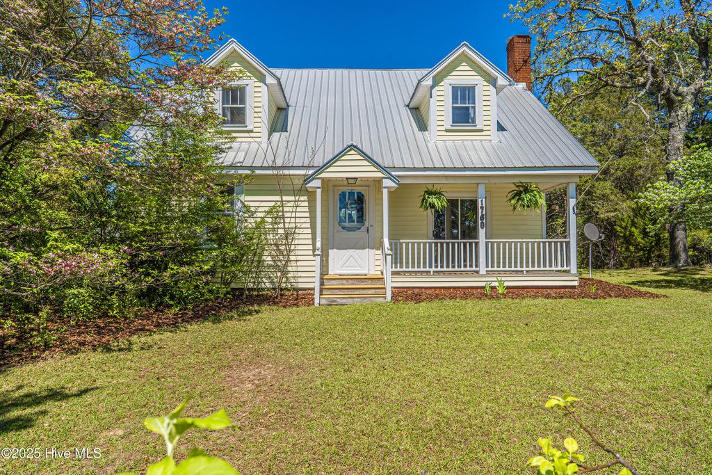 Photo of 1768 Airport Road, Whispering Pines, NC 28327 (MLS # 100558508)