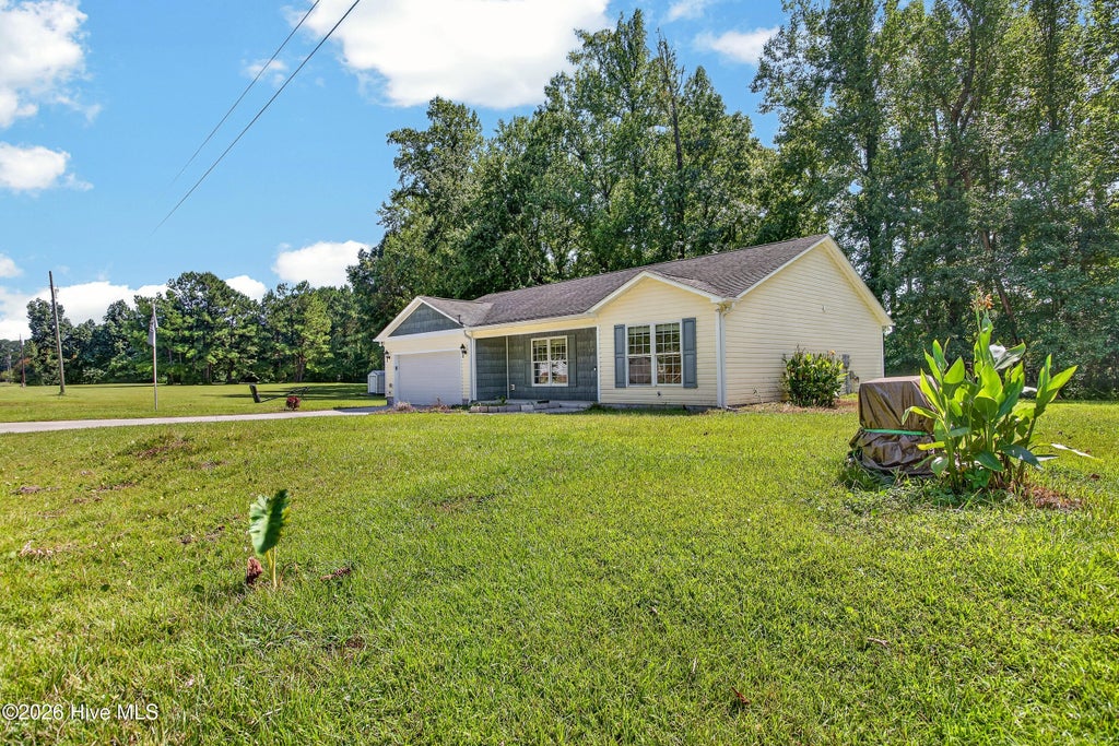 Photo of 137 Mccoy Lane, Jacksonville, NC 28546 (MLS # 100604242)