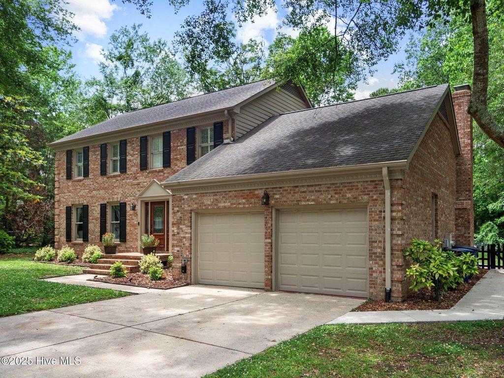 Photo of 939 Eton Drive, Jacksonville, NC 28546 (MLS # 100569850)
