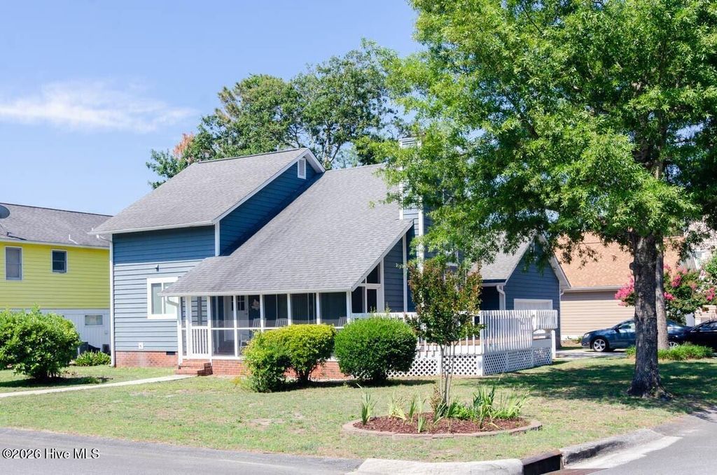 Photo of 901 Seafarer Drive, Carolina Beach, NC 28428 (MLS # 100571633)