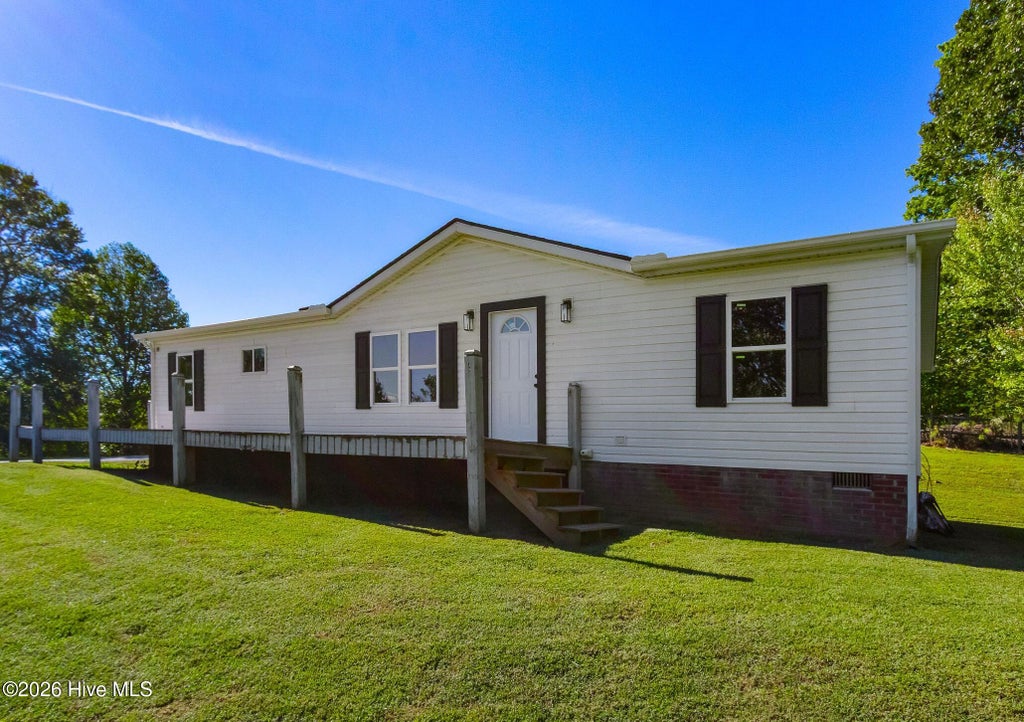 Photo of 258 Bobcat Lane, Warne, NC 28909 (MLS # 100607249)