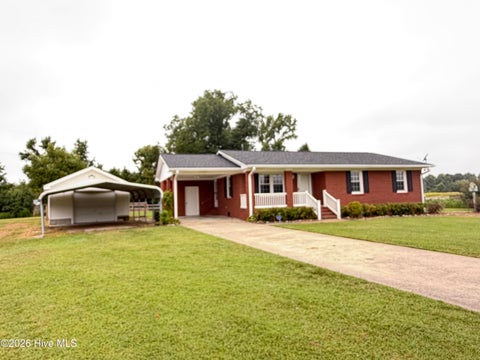 Homes For Sale - 623 Moore Town Road<br/> Greene County, Walstonburg, NC 27888