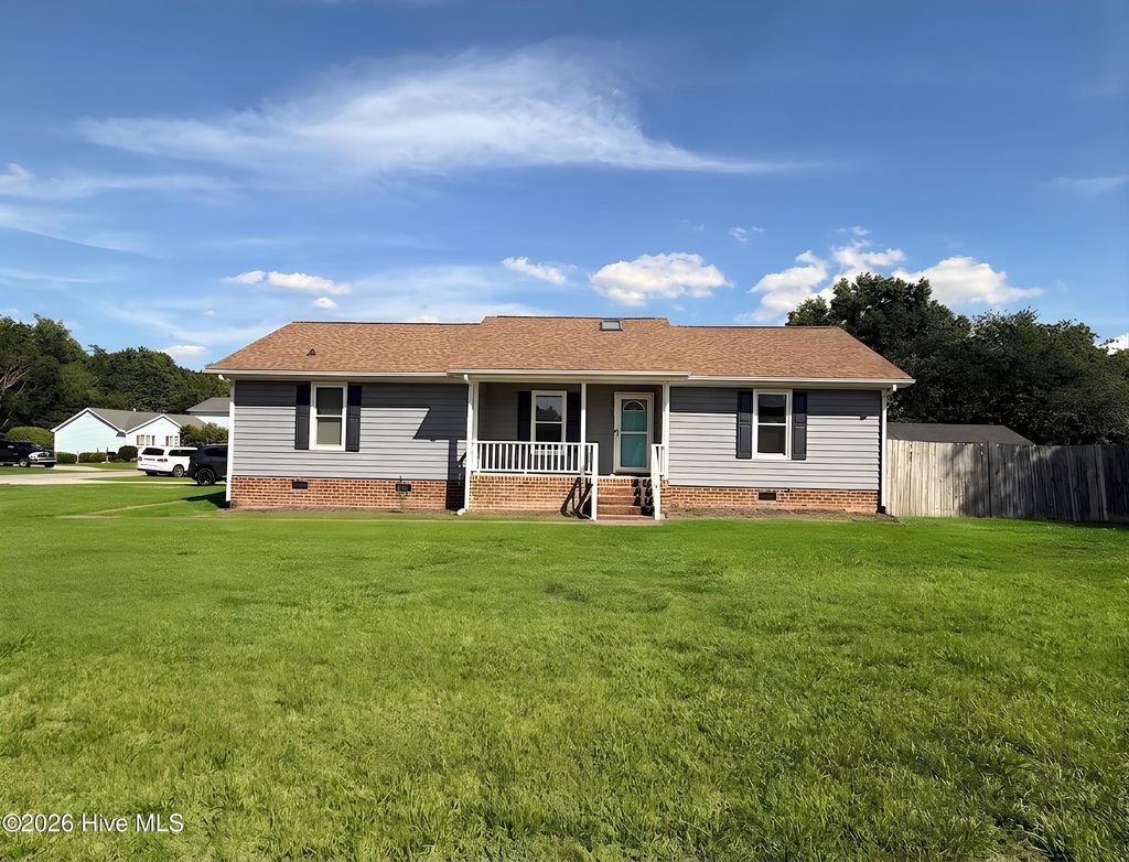 Photo of 1511 Westmont Drive, Greenville, NC 27834 (MLS # 100572589)