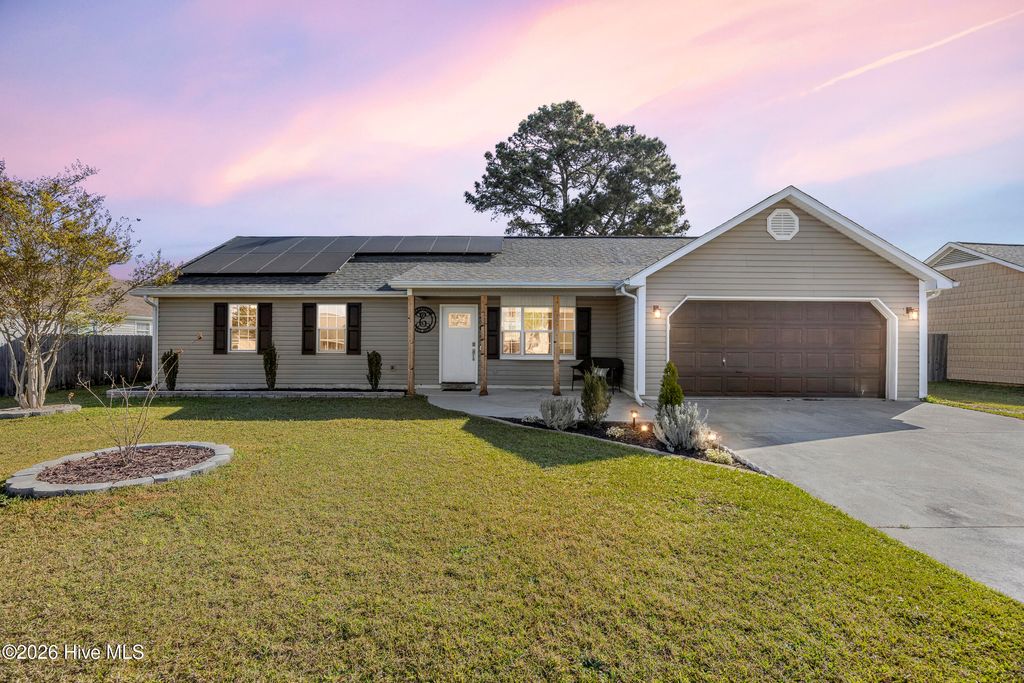 Photo of 503 Amber Avenue, Hubert, NC 28539 (MLS # 100566021)