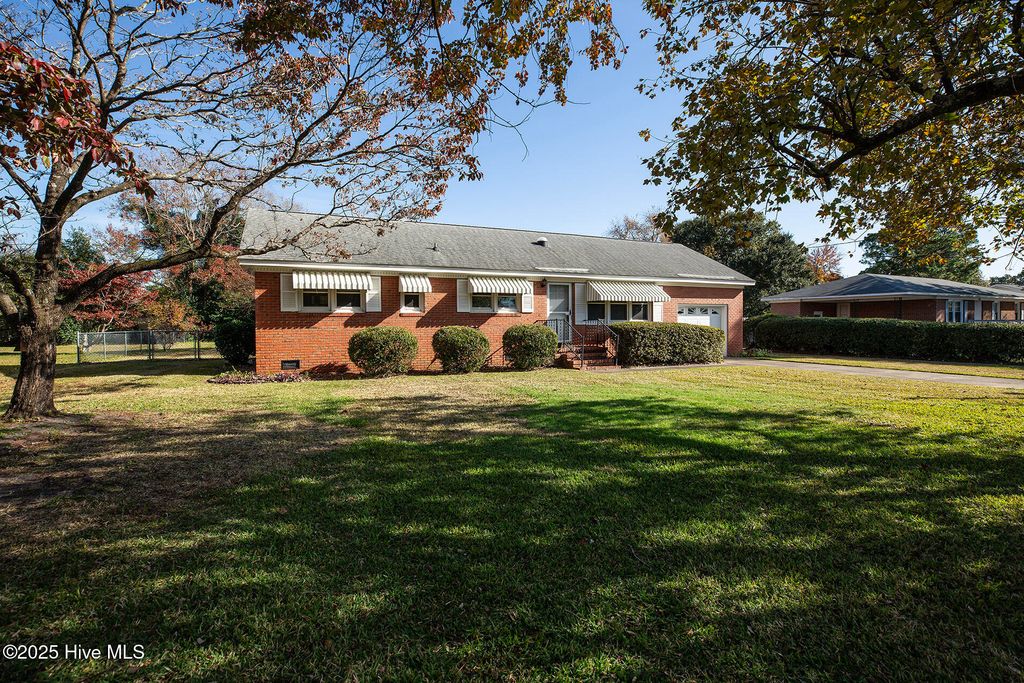 Photo of 722 N College Road, Wilmington, NC 28405 (MLS # 100536633)