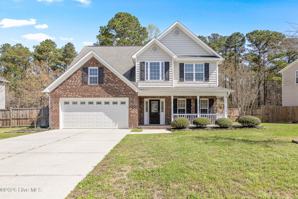 Photo of 907 Stagecoach Drive, Jacksonville, NC 28546 (MLS # 100561701)