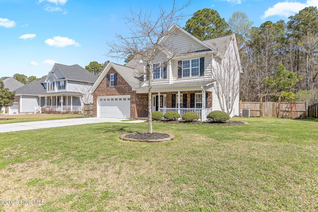 Photo of 907 Stagecoach Drive, Jacksonville, NC 28546 (MLS # 100561701)