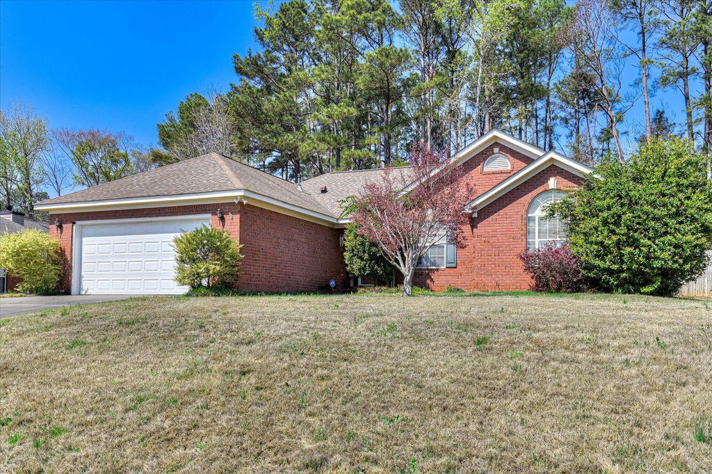 Photo of 563 Oak Chase Drive, Martinez, GA 30907 (MLS # 554517)