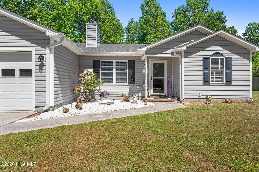 Photo of 106 Ellen Court, Jacksonville, NC 28540 (MLS # 100568850)