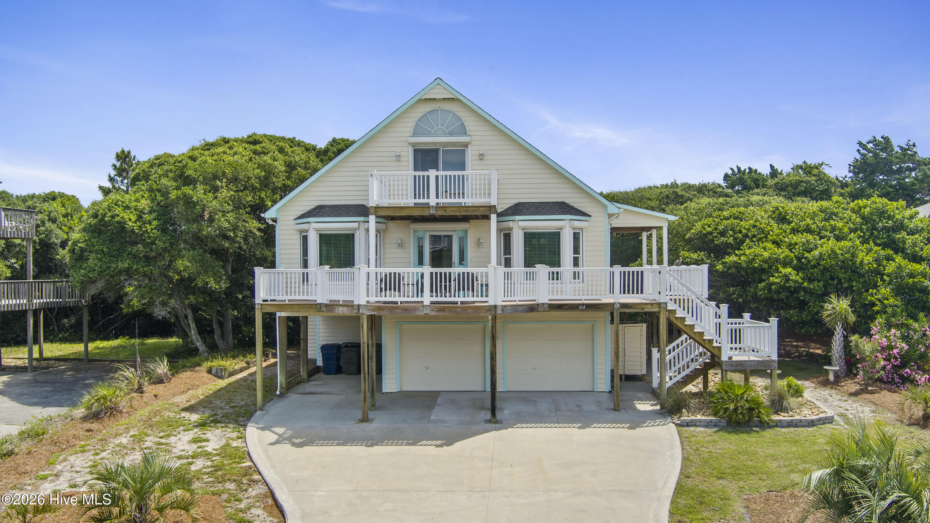 104 Bluewater Drive