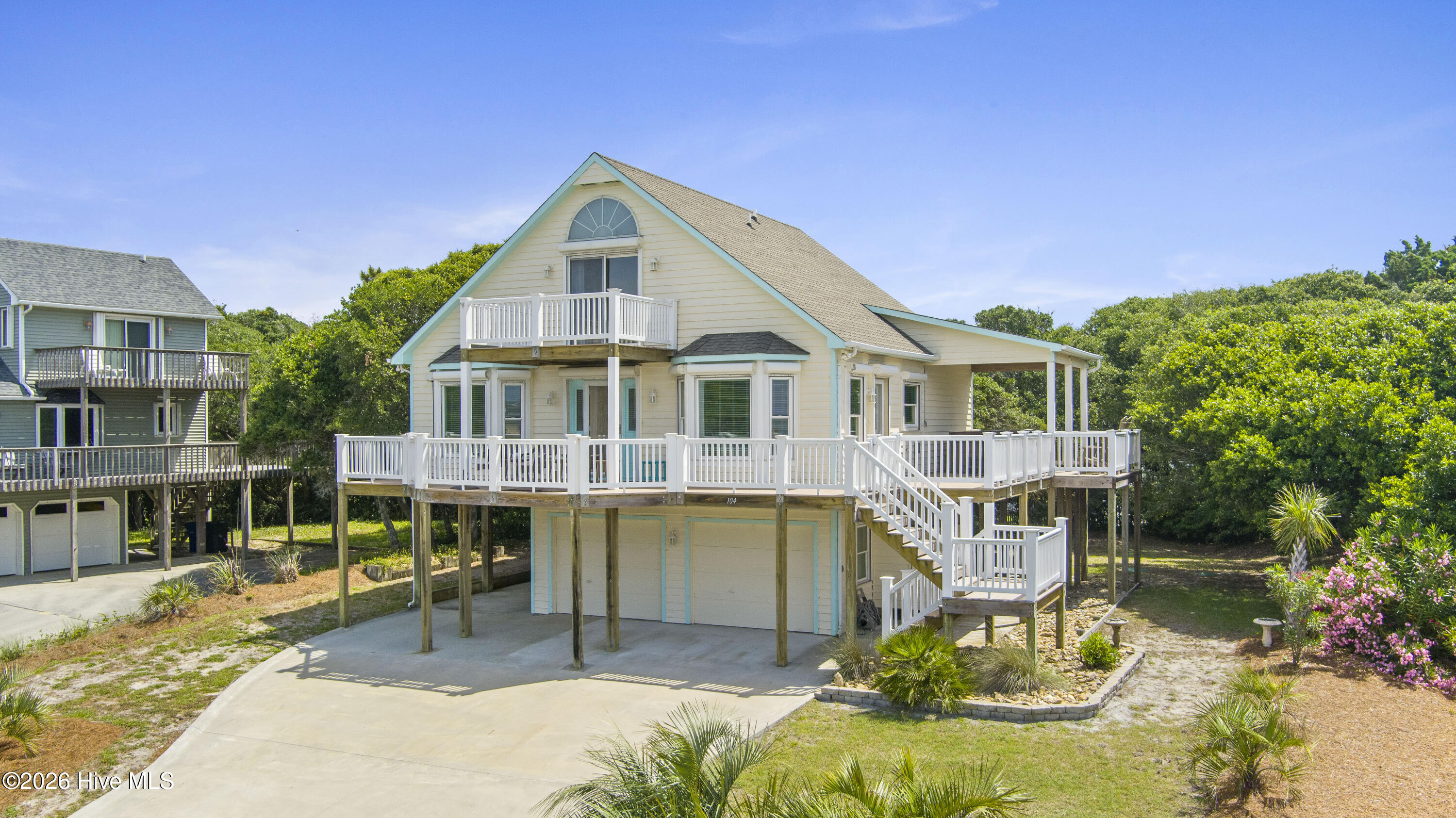 104 Bluewater Drive